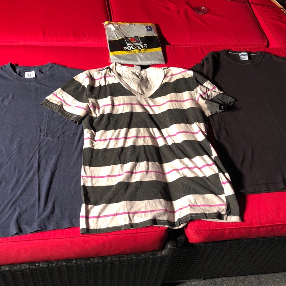 4 shirt pack. 3 short sleeve. 1 long sleeve.